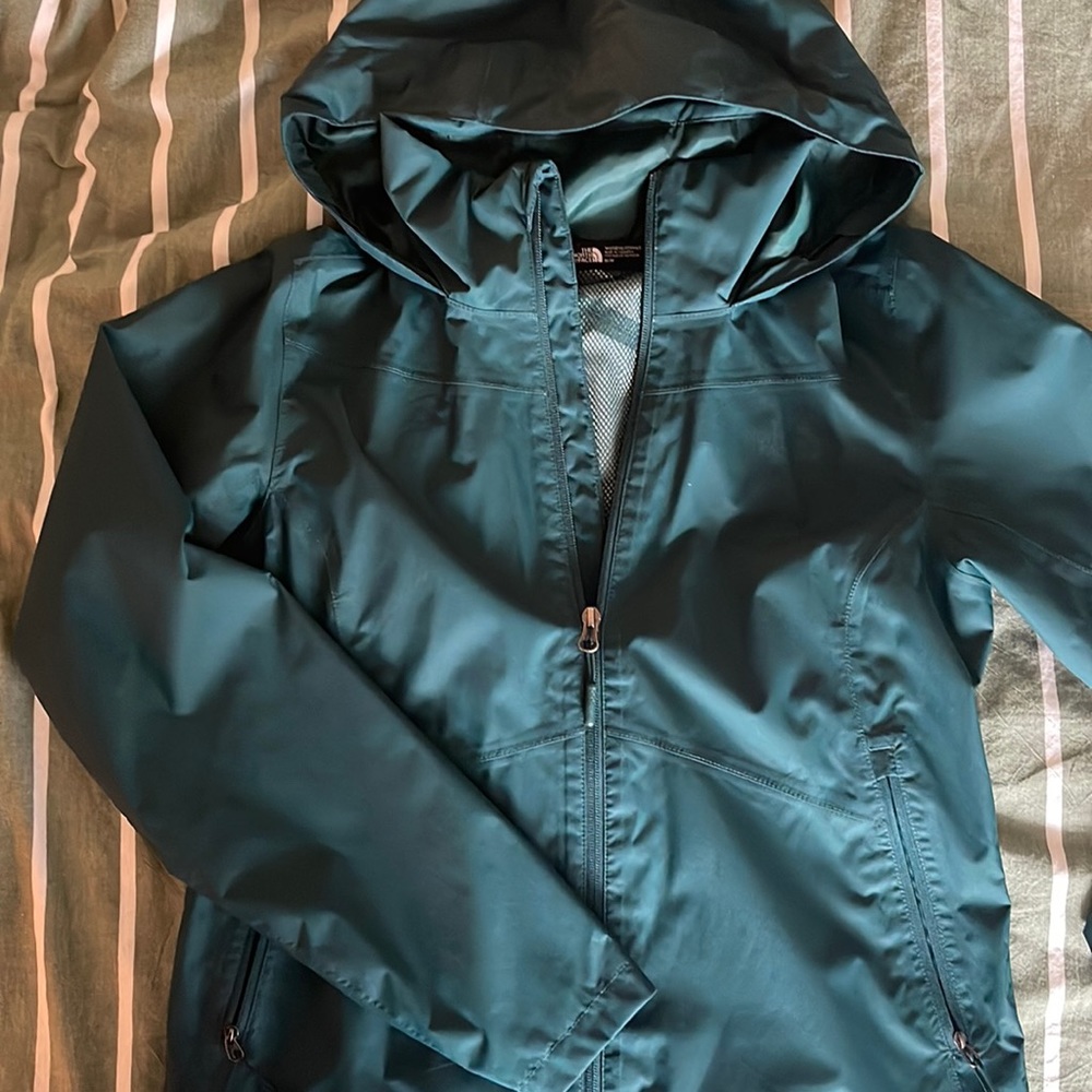 Womens Northface Rainjacket
